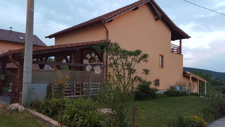 House Varaždin Breg, Gornji Kneginec, 246m2