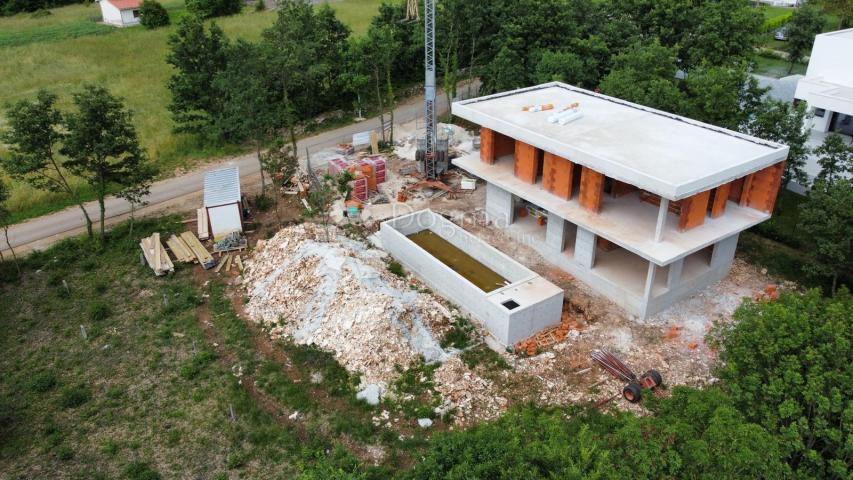 A MODERN HOUSE UNDER CONSTRUCTION