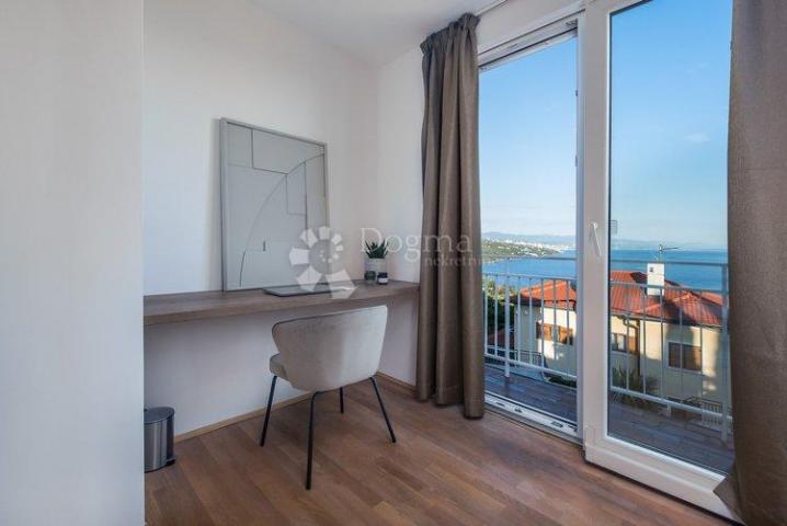 Flat Volosko, Opatija, 121,35m2