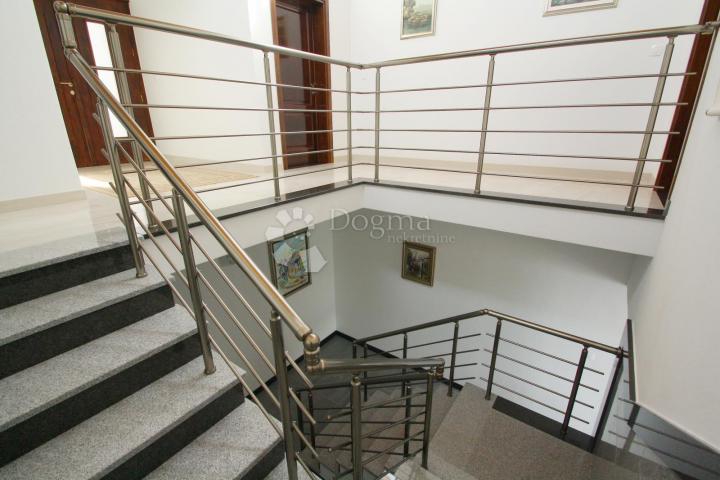 House Prigradica, Blato, 387m2