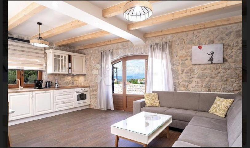 Haus Dol, Stari Grad, 140m2