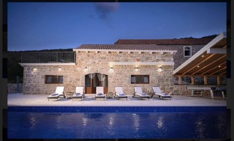 Haus Dol, Stari Grad, 140m2