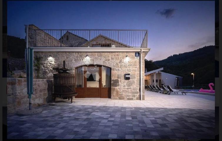 House Dol, Stari Grad, 140m2