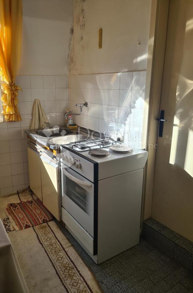 Flat Grad, Šibenik, 75m2