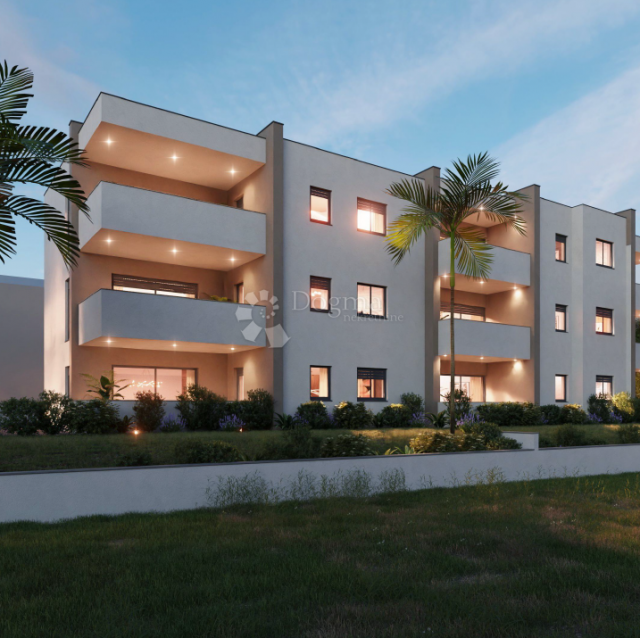 VODICE NOVI ODLIČAN APARTMAN  U PRIZEMLJU AP 1 65, 47 M2