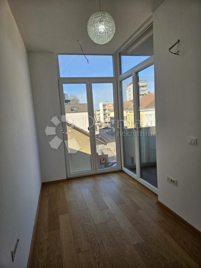 Flat Centar, Varaždin, 131,45m2