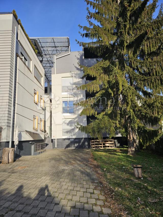 Flat Centar, Varaždin, 131,45m2