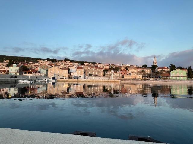 OTOK UNIJE ROBINZONSKA KUĆICA