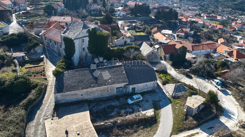 House Nerežišća, 1.841m2