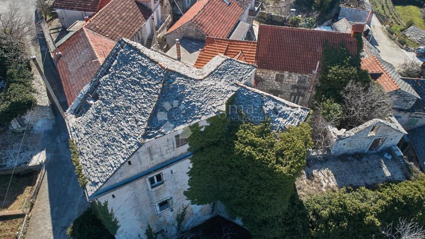 House Nerežišća, 1.841m2