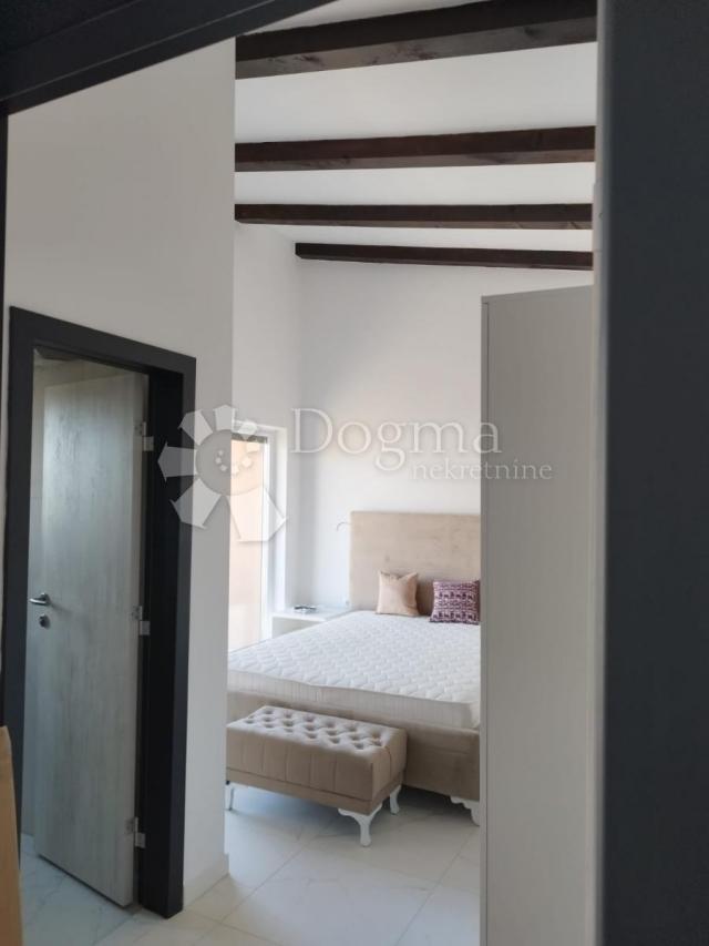 Haus Rovinjsko Selo, Rovinj, 450m2