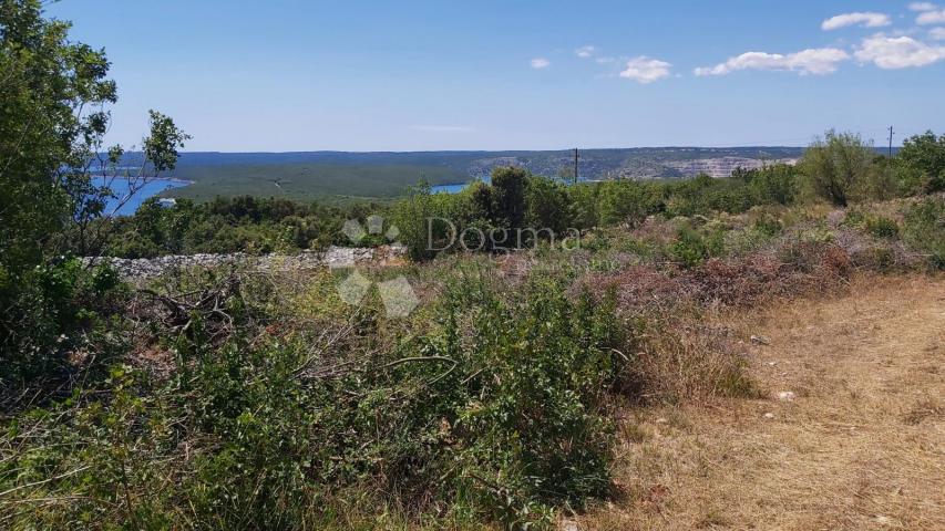 Građevinsko zemljište s pogledom na more