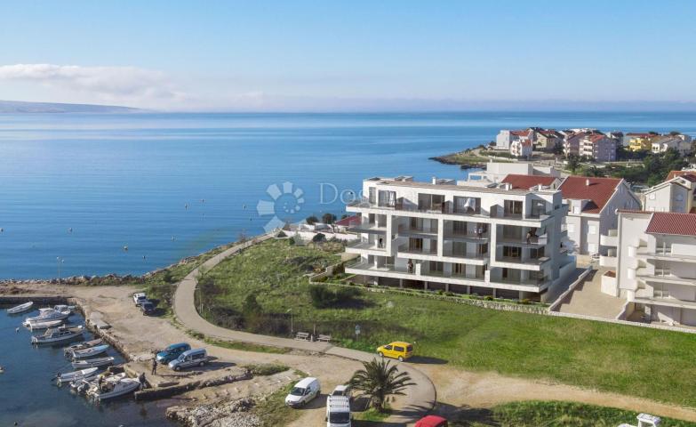 Povljana, Pag - Apartman next to the sea on the moon island