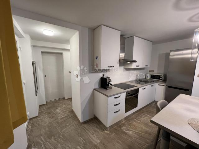 Flat Opatija - Centar, Opatija, 67,50m2