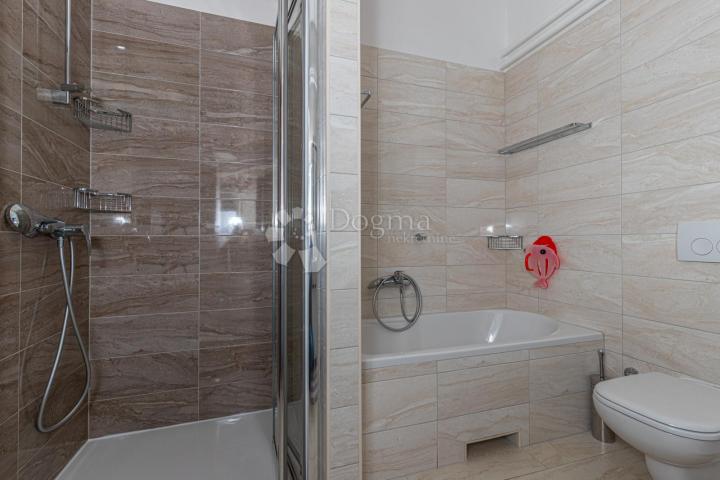 Flat Crikvenica, 115m2