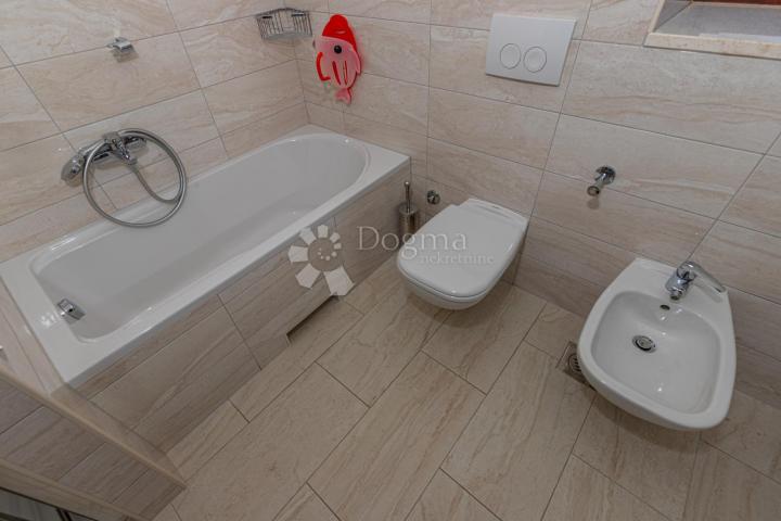 Flat Crikvenica, 115m2