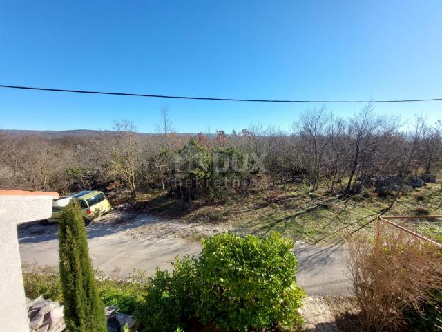 ISTRIA, LABIN, SURROUNDINGS - Semi-detached house with two apartments and a large garden, sea view