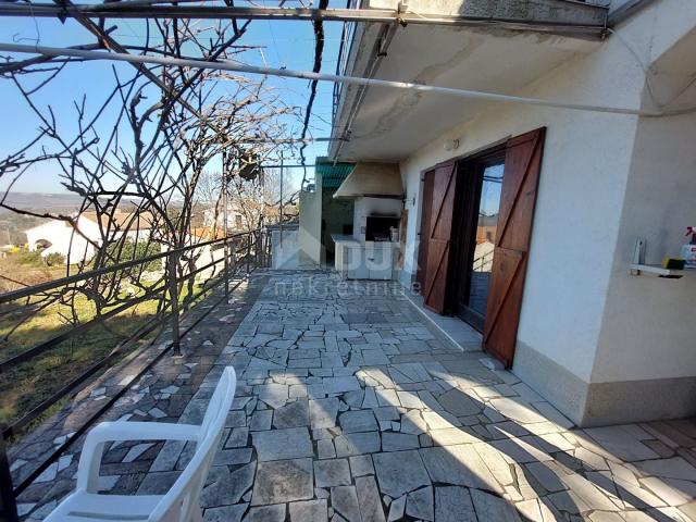 ISTRIA, LABIN, SURROUNDINGS - Semi-detached house with two apartments and a large garden, sea view