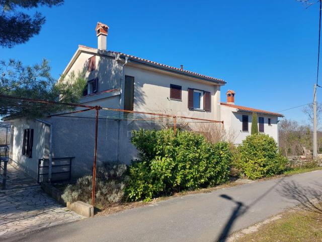 ISTRIA, LABIN, SURROUNDINGS - Semi-detached house with two apartments and a large garden, sea view