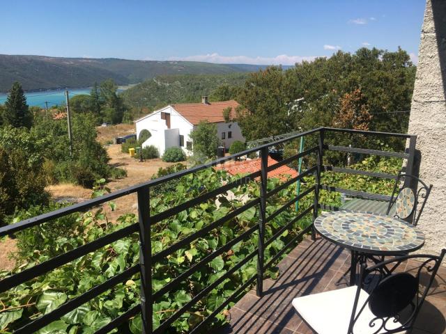 ISTRIA, LABIN, SURROUNDINGS - Semi-detached house with two apartments and a large garden, sea view