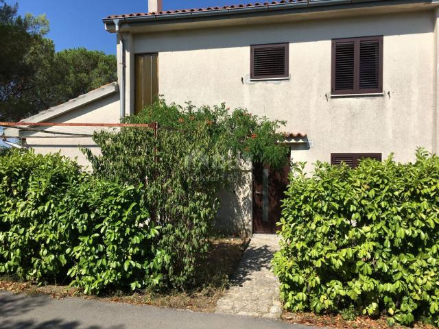 ISTRIA, LABIN, SURROUNDINGS - Semi-detached house with two apartments and a large garden, sea view