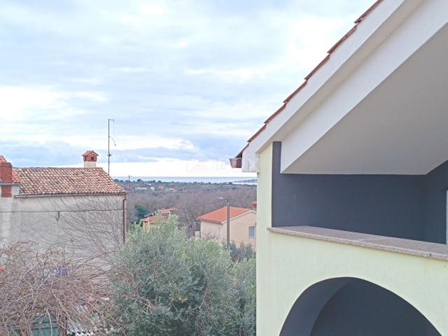 ISTRIA, LIŽNJAN 2BR+DB apartment on the 2nd floor with a garden ROH BAO - SEA VIEW!!