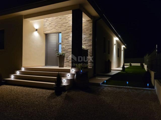 ISTRIA, MARČANA - Modern single-family house with swimming pool