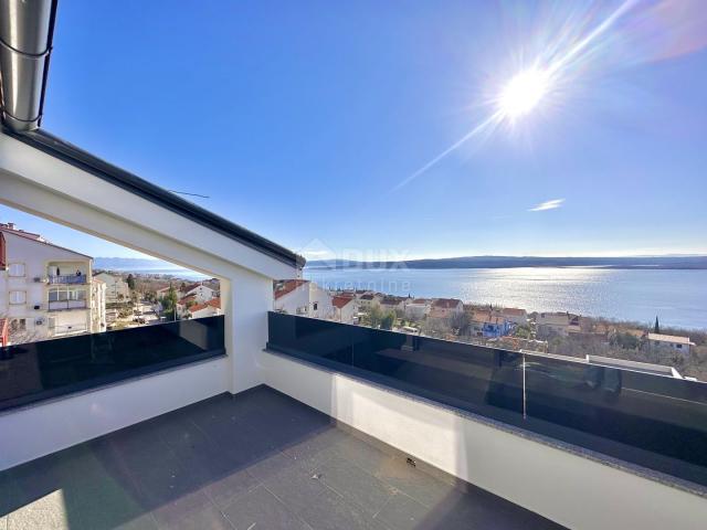 CRIKVENICA - Zweistöckige Wohnung, 101 m2, Meerblick!