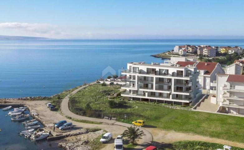 THE ISLAND OF PAG, POVLJANA - Luxury apartment, first row to the sea