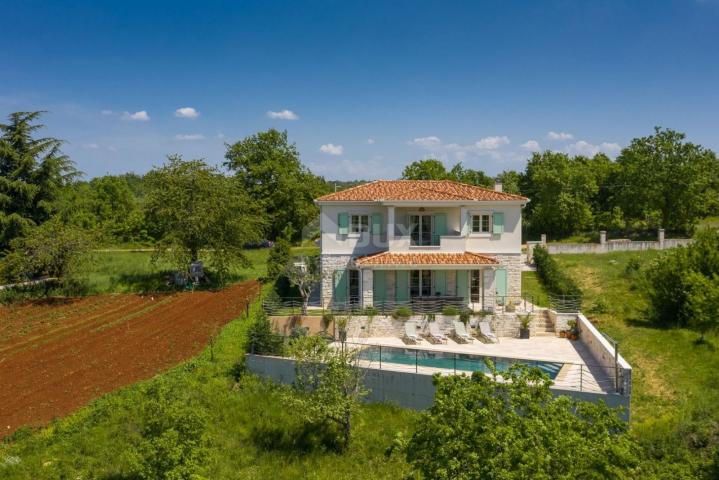 ISTRIEN, POREČ (Umgebung) - Bezaubernde Villa mit Swimmingpool in ruhiger Lage