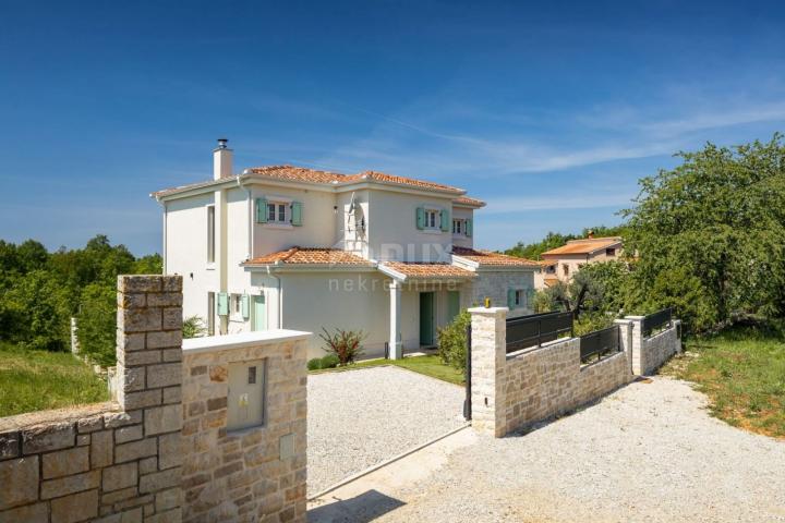 ISTRIEN, POREČ (Umgebung) - Bezaubernde Villa mit Swimmingpool in ruhiger Lage