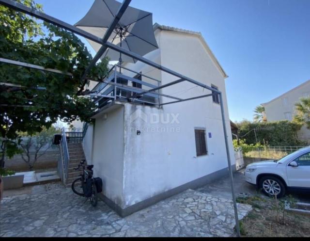 SRIMA, VODICE - Two houses on a spacious plot