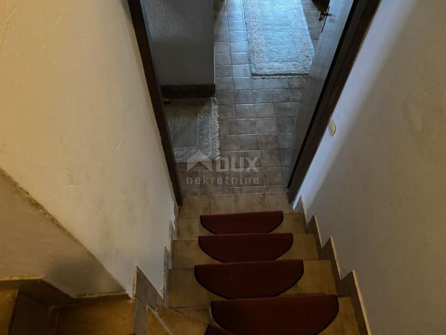 RIJEKA, VIŠKOVO - HOUSE ON 3 FLOORS + COURTYARD BUILDING WITH 2 APARTMENTS AND GARAGE!!! OPPORTUNITY