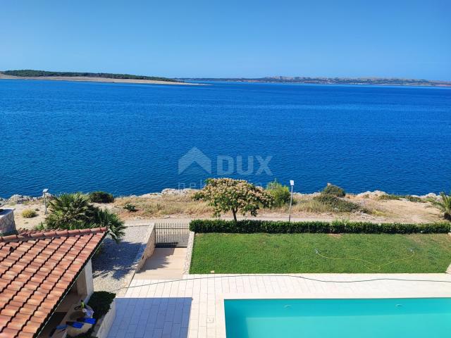 PAG ISLAND, POVLJANA 3 bedroom apartment in a new building FIRST ROW TO THE SEA