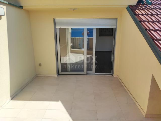 PAG ISLAND, POVLJANA 3 bedroom apartment in a new building FIRST ROW TO THE SEA