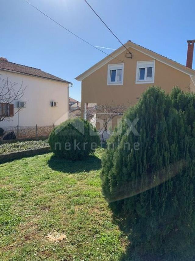 ISTRIEN, ROVINJ Einfamilienhaus mit Meerblick