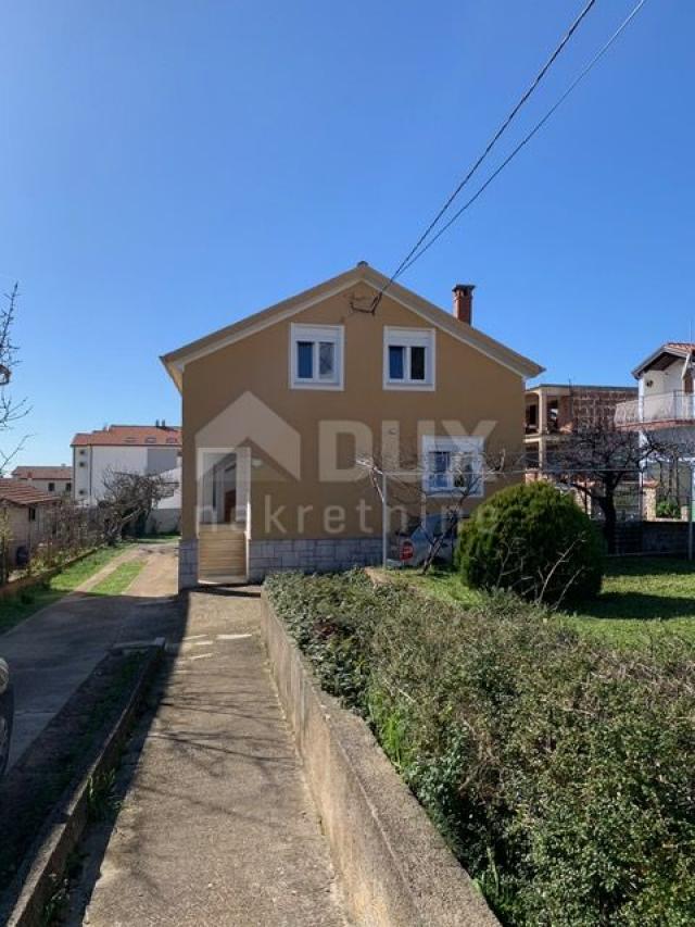 ISTRIEN, ROVINJ Einfamilienhaus mit Meerblick