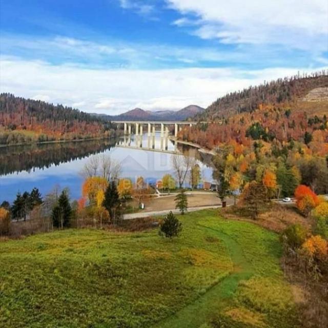 FUŽINE - Poslovno/stambena zgrada pored jezera sa 7 stanova, sauna, jacuzzi, 4 zvjezdice, uhodan pos