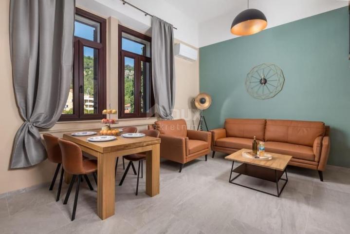 LOVRAN - kompletno uređen apartman s galerijom