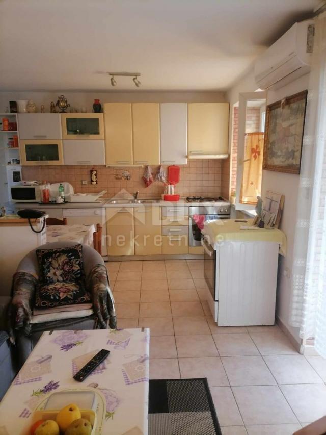 ISTRIEN, POREČ - Wohnung in attraktiver Lage