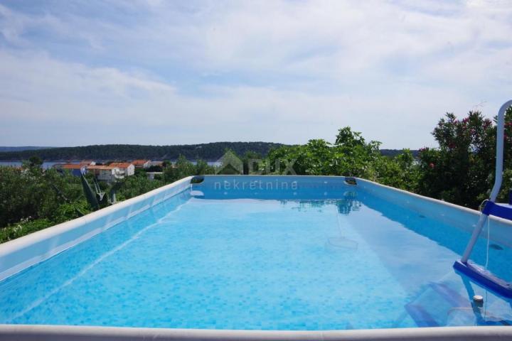 OTOK RAB, BARBAT - Kuća s 5 apartmana okružena prirodom