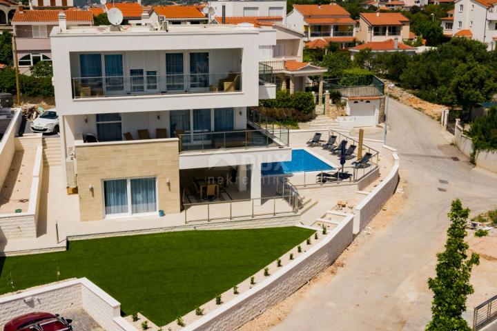 ŠIBENIK, RAŽANJ - Luksuzna vila s bazenom 40 m od mora