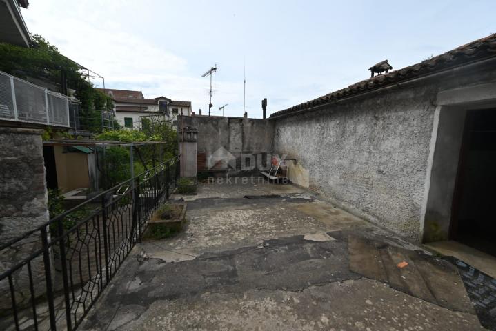 ISTRIEN, VRSAR - Einzigartiger Altbau mit Büroflächen am Meer!