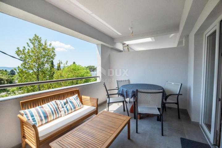 CRIKVENICA, SELCE - Three-room apartment on the 1st floor!