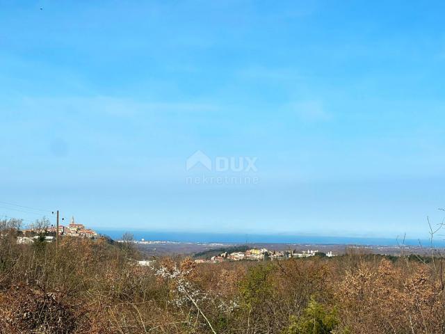 ISTRIEN, BUJE - Abgeschiedenes Grundstück, letztes Baugebiet, Blick auf Buje und das Meer