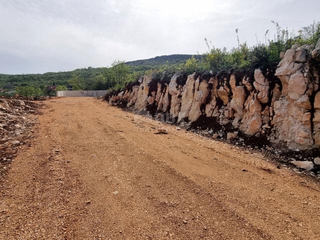 ISTRIEN, RABAC - Geräumiges Grundstück mit Meerblick und Baugenehmigung