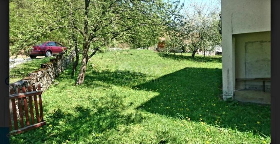 BRUŠANE, GOSPIĆ – Oase des friedlichen Lebens neben dem Naturpark Velebit