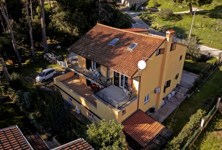 ISTRIA, ROVINJ - Apartment house, 200 m from the sea