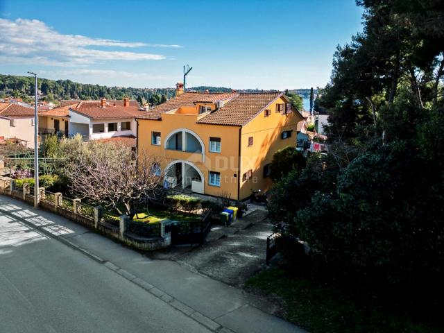 ISTRIA, ROVINJ - Apartment house, 200 m from the sea