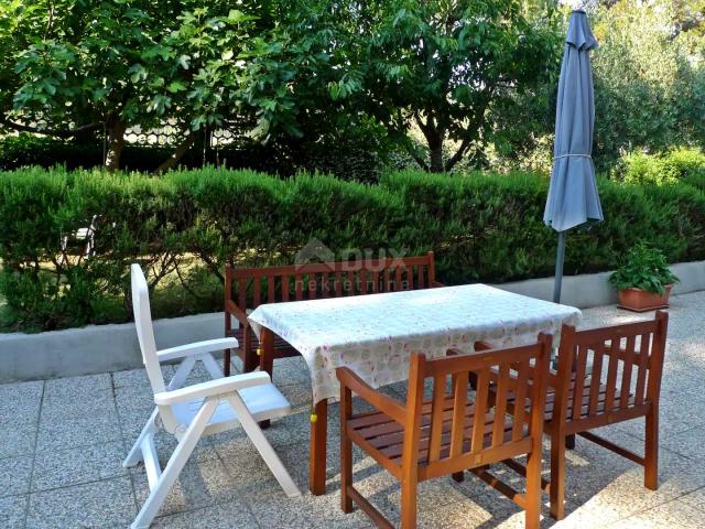 ISTRIA, ROVINJ - Apartment house, 200 m from the sea